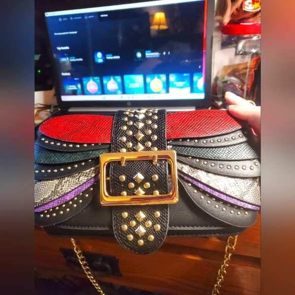 Beautiful colorful purse zipper for the inside pocket and snap button for flap - Picture 2 of 15